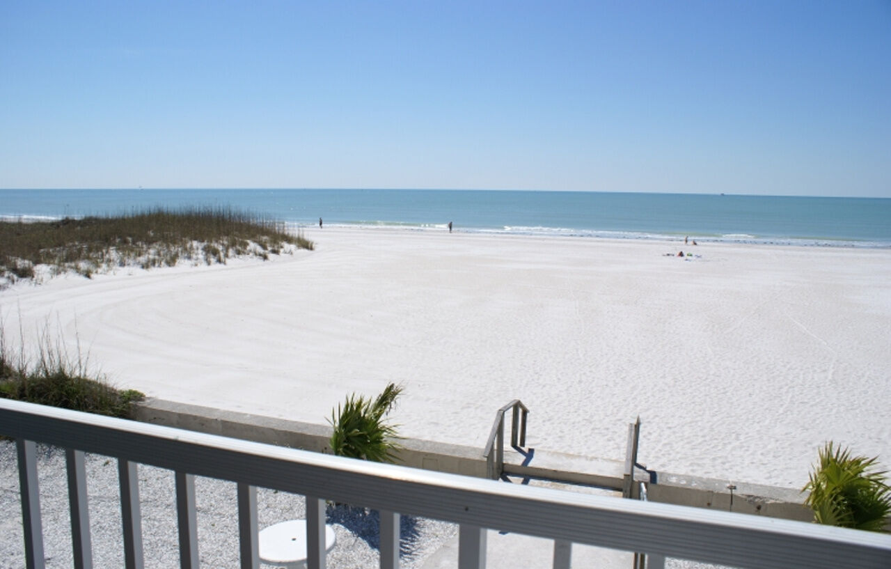 Barefoot Beach Club St. Pete Beach Kültér fotó